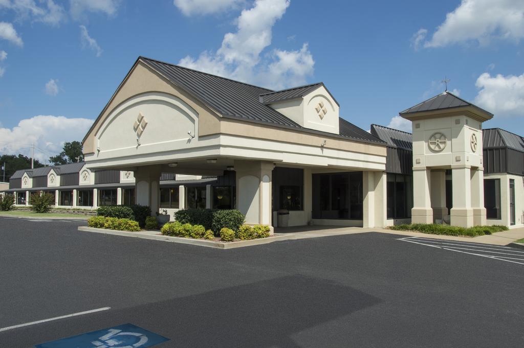 Days Inn By Wyndham Pittsburg Ks Exteriér fotografie