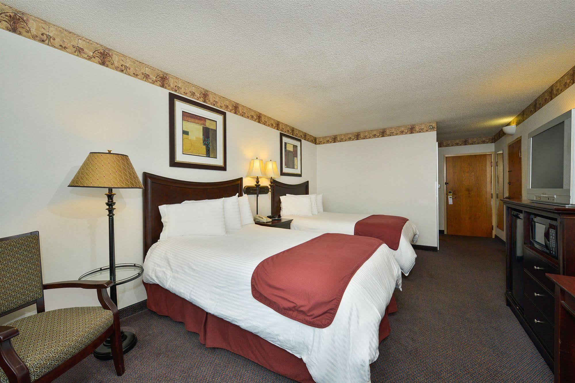 Days Inn By Wyndham Pittsburg Ks Exteriér fotografie